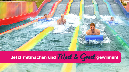 Thomas Müller und Oimara rutschen in der Therme Erding um die Wette.